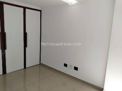Apartamento de 3 alcobas en arriendo en Las Lomas 2, Medellín, 110 m² · foto 17 de 20