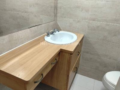 Apartamento de 3 alcobas en arriendo en Las Lomas 2, Medellín, 110 m² · foto 19 de 20
