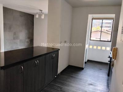 Apartaestudio en arriendo en Las Lomas 2, Medellín, 62 m² · foto 8 de 18
