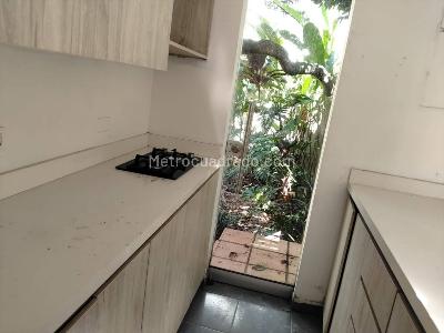 Casa de 5 alcobas en arriendo en Las Lomas 2, Medellín, 605 m² · foto 13 de 20