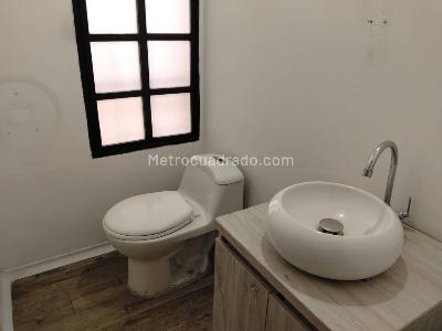 Casa de 5 alcobas en venta en Las Lomas 2, Medellín, 605 m² · foto 16 de 20
