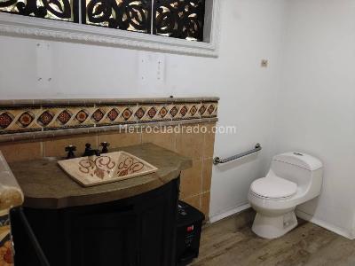 Casa de 5 alcobas en venta en Las Lomas 2, Medellín, 605 m² · foto 19 de 20