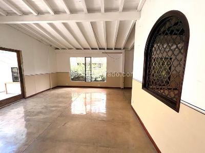 Casa de 4 alcobas en venta en El Poblado, Medellín, 400 m² · foto 8 de 17