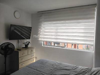 Apartamento de 2 alcobas en venta en El Poblado Loma Del Indio, Medellín, 56 m² · foto 10 de 19