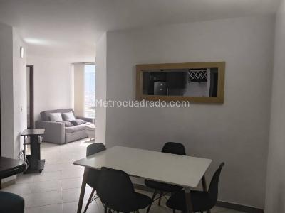 Apartamento de 2 alcobas en venta en El Poblado Loma Del Indio, Medellín, 56 m² · foto 3 de 19