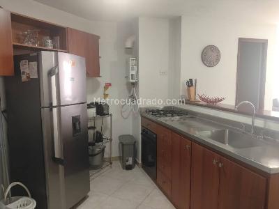 Apartamento de 2 alcobas en venta en El Poblado Loma Del Indio, Medellín, 56 m² · foto 8 de 19