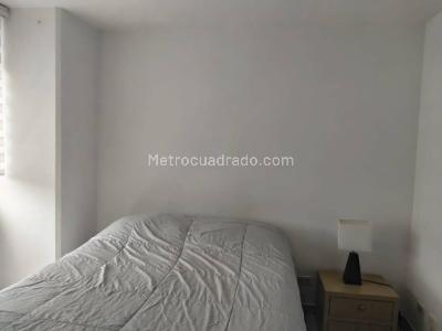 Apartamento de 2 alcobas en venta en El Poblado Loma Del Indio, Medellín, 56 m² · foto 9 de 19