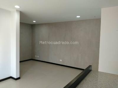 Apartamento de 3 alcobas en arriendo en Poblado Altos Del Poblado, Medellín, 80 m² · foto 3 de 13