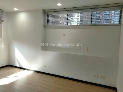 Apartamento de 3 alcobas en arriendo en Poblado Altos Del Poblado, Medellín, 80 m² · foto 5 de 13