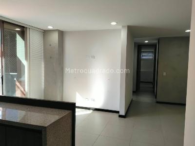 Apartamento de 3 alcobas en arriendo en Poblado Altos Del Poblado, Medellín, 80 m² · foto 7 de 13