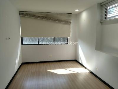 Apartamento de 3 alcobas en arriendo en Poblado Altos Del Poblado, Medellín, 80 m² · foto 12 de 13
