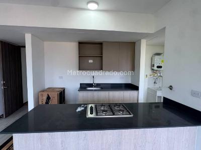 Apartamento de 2 alcobas en arriendo en Las Palmas, Medellín, 70 m² · foto 4 de 20