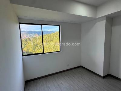 Apartamento de 2 alcobas en arriendo en Las Palmas, Medellín, 70 m² · foto 9 de 20