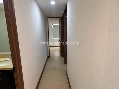 Apartamento en venta en Loma Del Indio, Medellín · foto 14 de 20