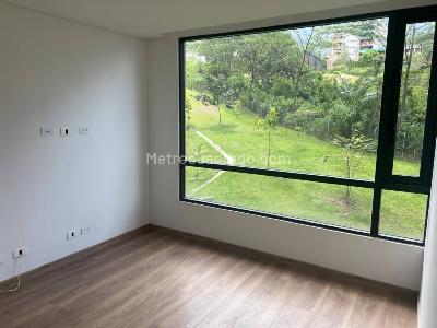 Apartamento de 3 alcobas en venta en El Poblado, Medellín, 147 m² · foto 11 de 20