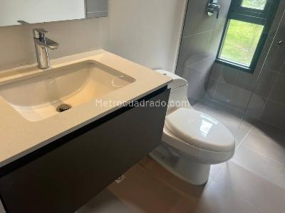 Apartamento de 3 alcobas en venta en El Poblado, Medellín, 147 m² · foto 12 de 20