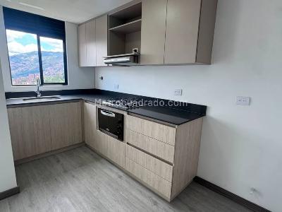Apartamento de 3 alcobas en arriendo en Las Palmas, Medellín, 70 m² · foto 3 de 20