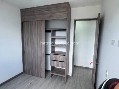 Apartamento de 3 alcobas en arriendo en Las Palmas, Medellín, 70 m² · foto 11 de 20