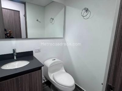 Apartamento de 3 alcobas en arriendo en Las Palmas, Medellín, 70 m² · foto 18 de 20