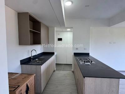 Apartamento de 3 alcobas en arriendo en Las Palmas, Medellín, 70 m² · foto 5 de 20