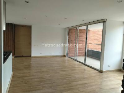 Apartamento de 2 alcobas en arriendo en Castropol, Medellín, 117 m² · foto 4 de 20