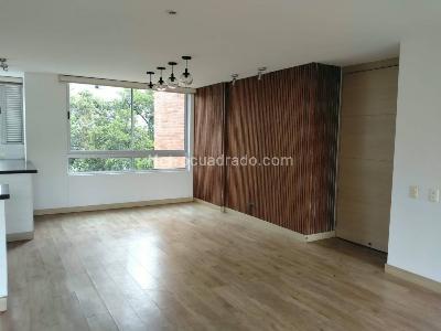 Apartamento de 2 alcobas en arriendo en Castropol, Medellín, 117 m² · foto 5 de 20