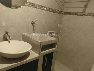 Apartaestudio en arriendo en Las Lomas 2, Medellín, 48 m² · foto 12 de 12