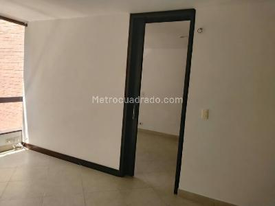 Apartaestudio en arriendo en Las Lomas 2, Medellín, 48 m² · foto 3 de 12