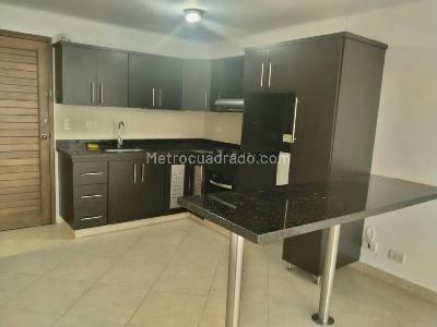 Apartaestudio en arriendo en Las Lomas 2, Medellín, 48 m² · foto 7 de 12