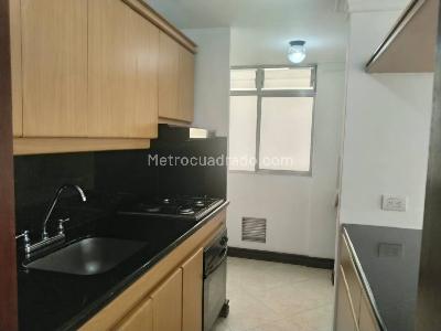 Apartaestudio en arriendo en Poblado Altos Del Poblado, Medellín · foto 5 de 12