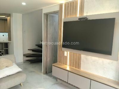 Apartamento de 2 alcobas en venta en El Poblado Loma Del Indio, Medellín, 57 m² · foto 3 de 19