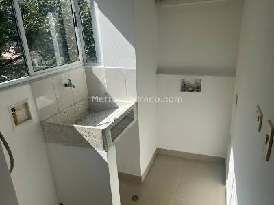 Apartaestudio en arriendo en Poblado Altos Del Poblado, Medellín · foto 11 de 20