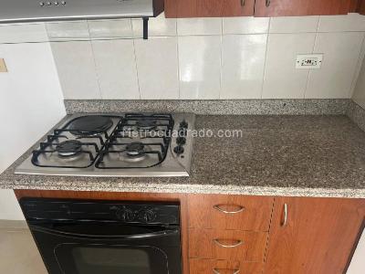 Apartaestudio en arriendo en Poblado Altos Del Poblado, Medellín · foto 3 de 20
