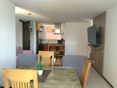 Apartamento de 3 alcobas en arriendo en Castropol, Medellín, 115 m² · foto 3 de 20