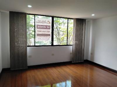Apartamento de 4 alcobas en venta en El Poblado, Medellín, 295 m² · foto 17 de 20