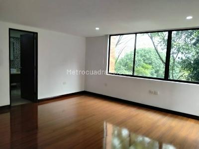 Apartamento de 4 alcobas en venta en El Poblado, Medellín, 295 m² · foto 19 de 20