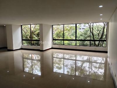 Apartamento de 4 alcobas en venta en El Poblado, Medellín, 295 m² · foto 3 de 20