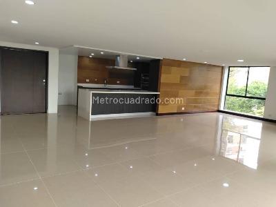 Apartamento de 4 alcobas en venta en El Poblado, Medellín, 295 m² · foto 4 de 20