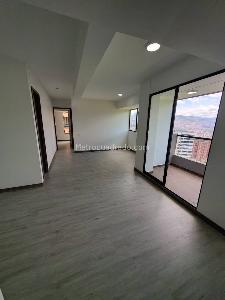 Apartamento de 2 alcobas en arriendo en Altos Del Poblado, Medellín, 71 m² · foto 13 de 14