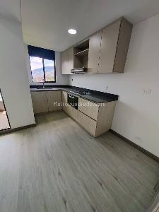 Apartamento de 2 alcobas en arriendo en Altos Del Poblado, Medellín, 71 m² · foto 3 de 14