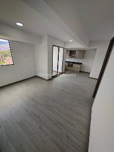 Apartamento de 2 alcobas en arriendo en Altos Del Poblado, Medellín, 71 m² · foto 4 de 14