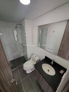 Apartamento de 2 alcobas en arriendo en Altos Del Poblado, Medellín, 71 m² · foto 7 de 14