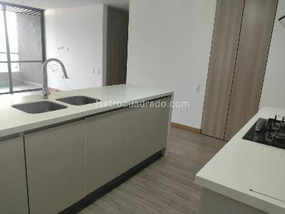 Apartaestudio en venta en Loma De Los Gonzalez, Medellín, 67 m² · foto 6 de 16