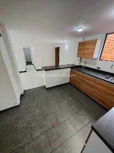 Apartamento en arriendo en San Lucas, Medellín · foto 5 de 16
