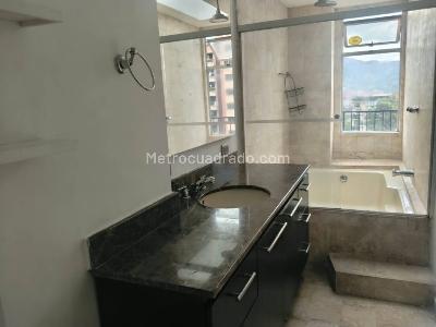 Apartamento en arriendo en San Lucas, Medellín · foto 17 de 20