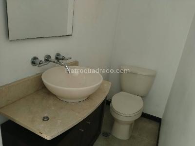 Casa de 3 alcobas en venta en Poblado Altos Del Poblado, Medellín, 183 m² · foto 13 de 20