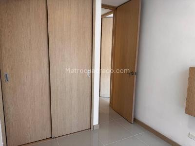 Apartamento de 2 alcobas en arriendo en Loma Del Indio, Medellín, 68 m² · foto 15 de 18