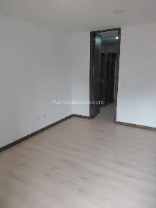 Apartamento en venta en Loma Del Indio, Medellín · foto 3 de 18