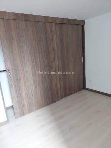 Apartamento en venta en Loma Del Indio, Medellín · foto 9 de 18