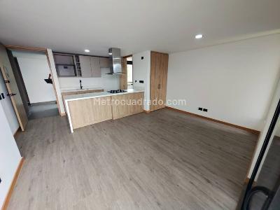 Apartamento de 3 alcobas en arriendo en Poblado Altos Delpoblado, Medellín, 76 m² · foto 3 de 14